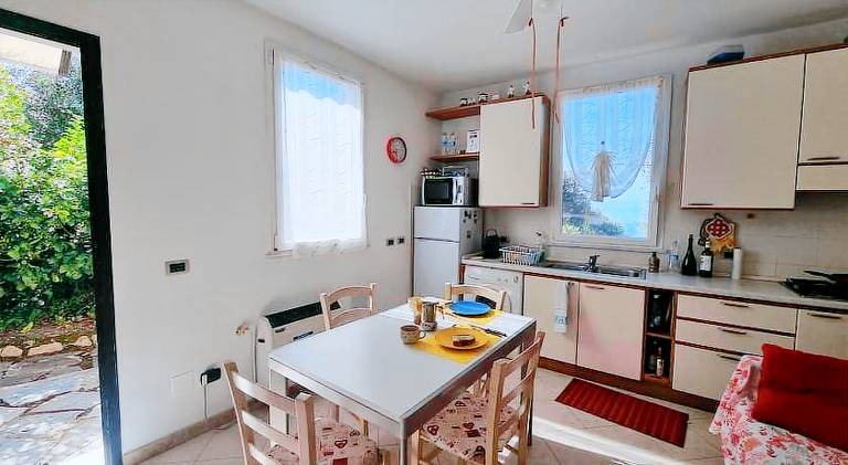 Charming vacation home | Pets allowed — photo 2