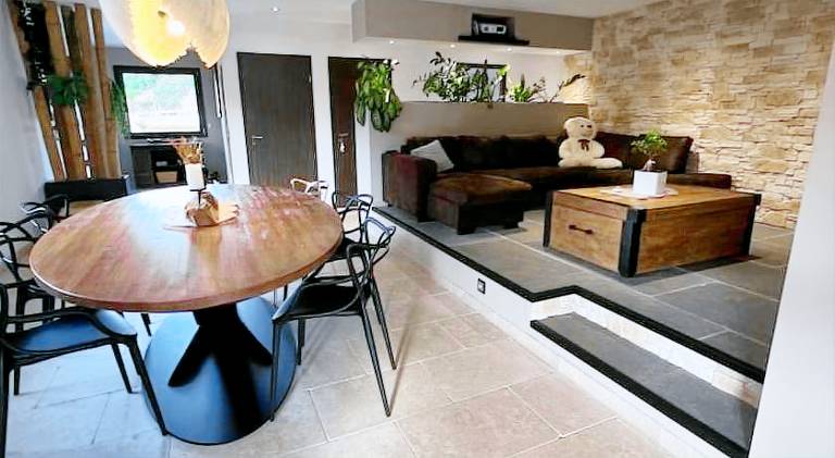 Villa with pool — photo 3