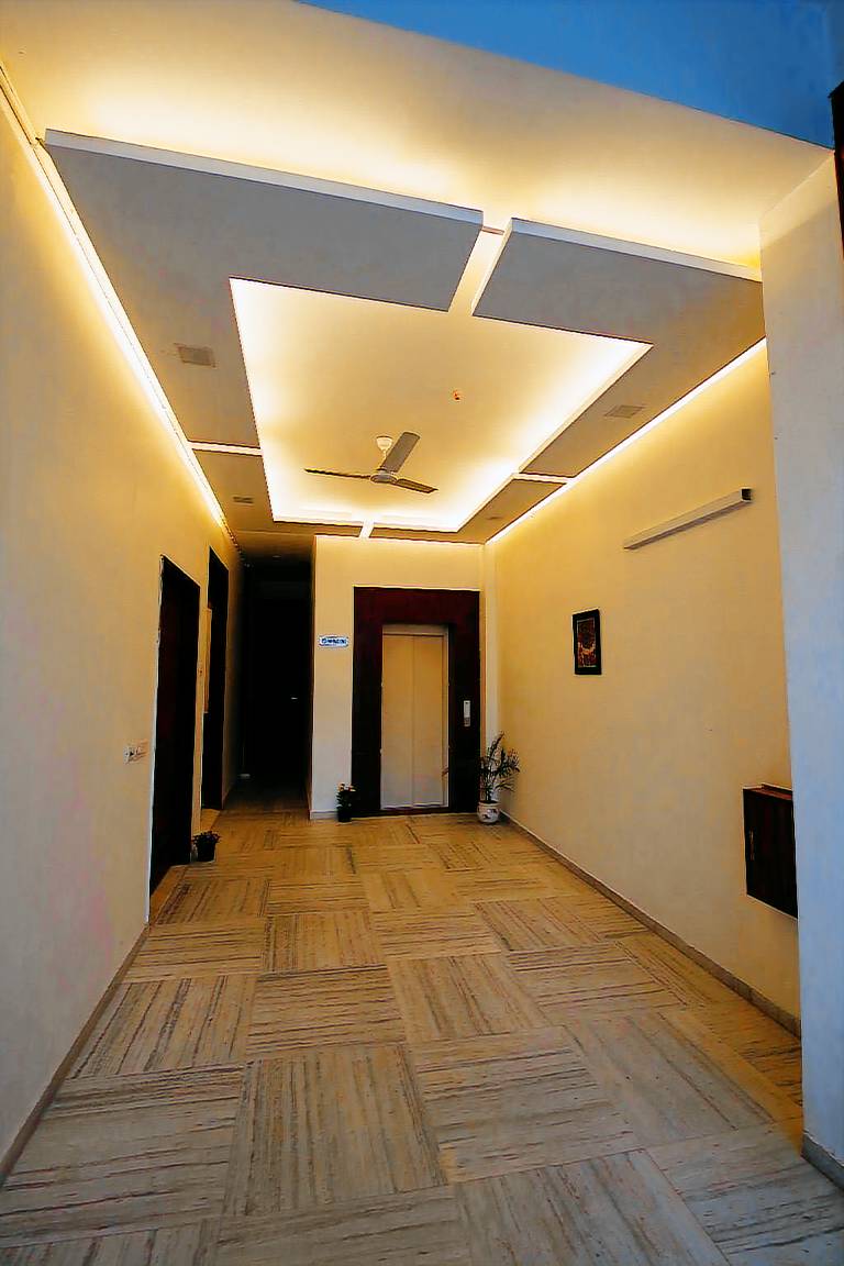 Bed and breakfast  Sainik Farm