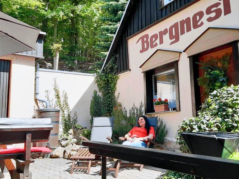 Vacation home with BBQ, terrace & garden | Nature view | Pets allowed in Dresden