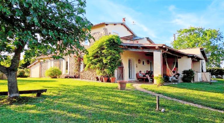 Pleasant villa with pool & hot tub | Pets are welcome — photo 4