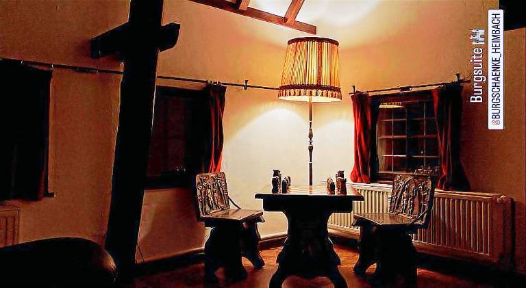 Burg Zimmer auf ca. 70 m² — photo 4