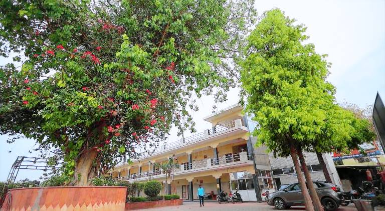 Hotel Mukund Priya- Near Krishna Janam Bhoomi — photo 4