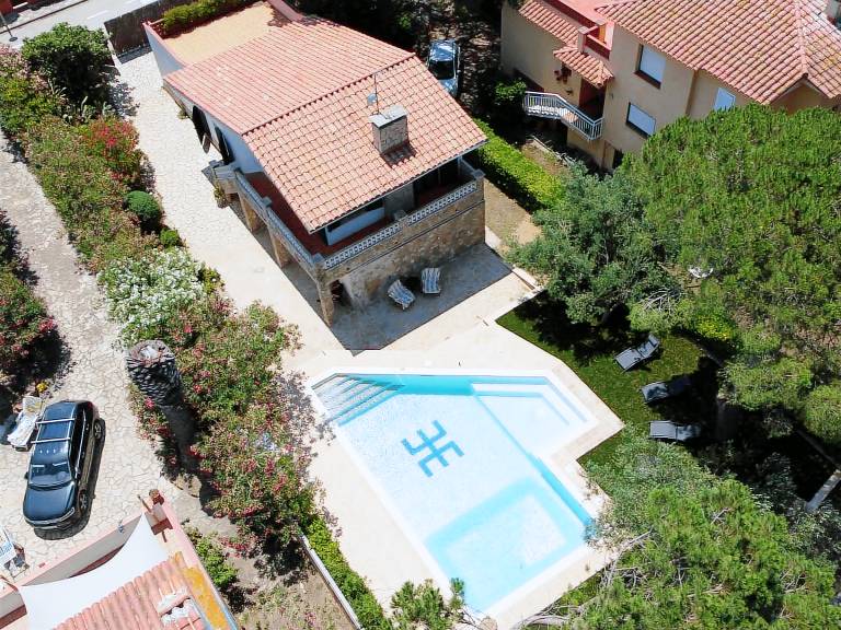 Spacious house with private pool near the beach - up to 10 people — photo 2