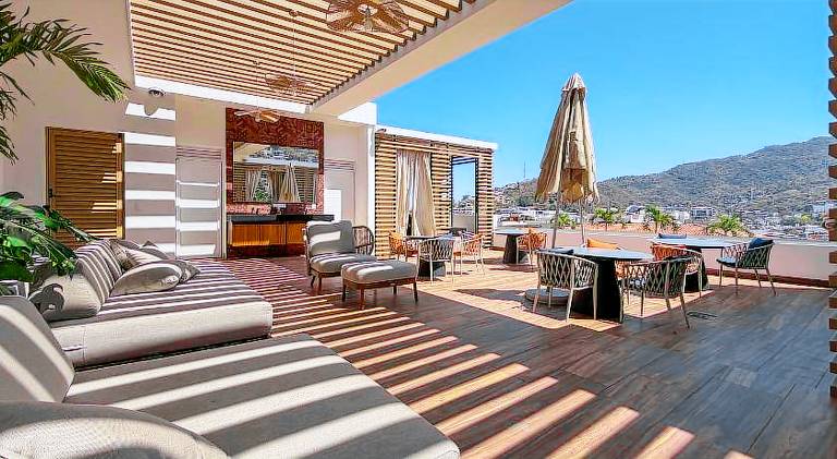 Rental apartment with pool — photo 3