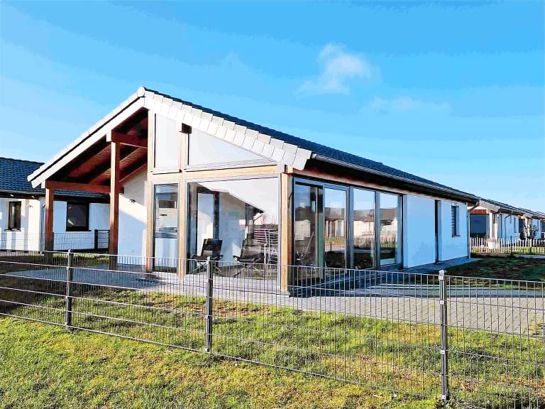 House with terrace, garden & BBQ in Butjadingen
