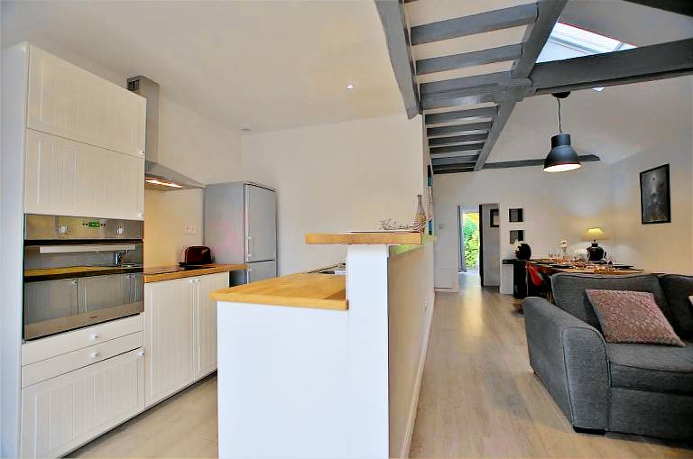 Gite with barbecue, terrace & garden — photo 2