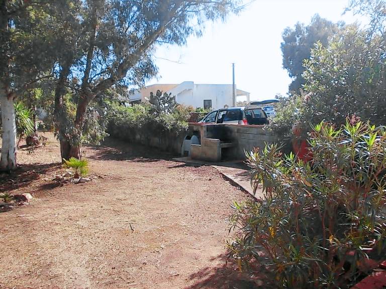 Rental apartment with garden, BBQ & patio — photo 4