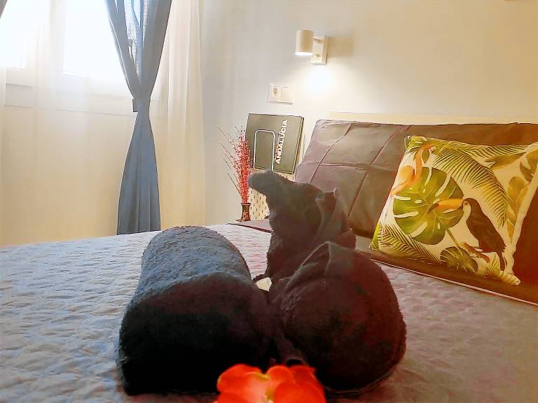 Modern Apartment Near La Malagueta Beach with Wi-Fi, AC, and Full Amenities — photo 2