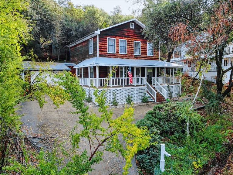 Cabin  Sutter Creek