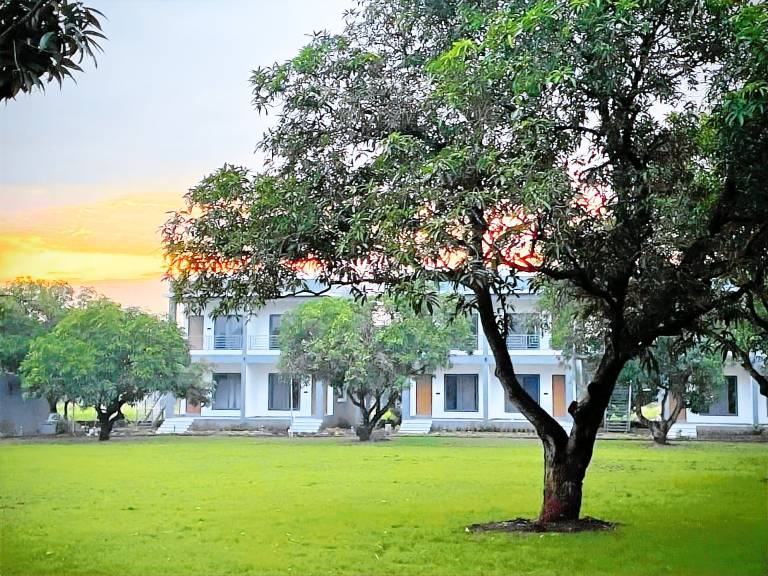 Gokul Resort Sansagi by Wanderrama in Mendarda