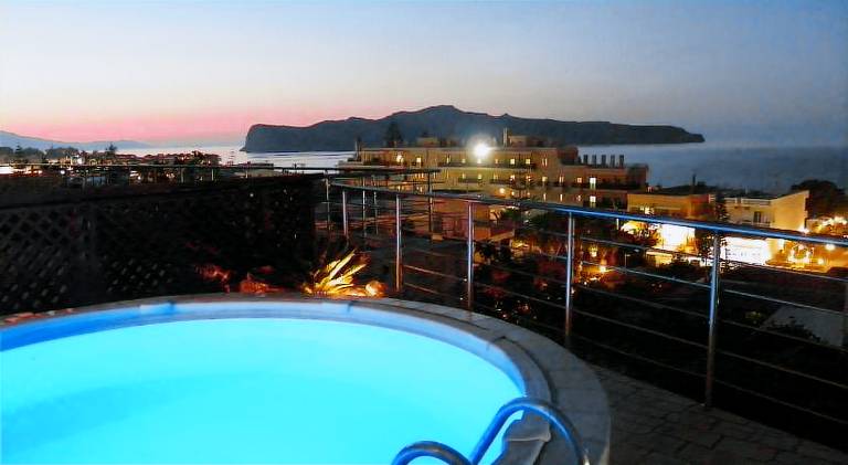 Spacious house with hot tub, garden & terrace | Next to the beach | Pet-friendly — photo 3