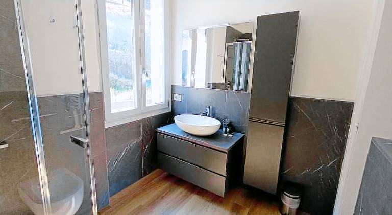 Vacation home with jacuzzi | Pets allowed — photo 2
