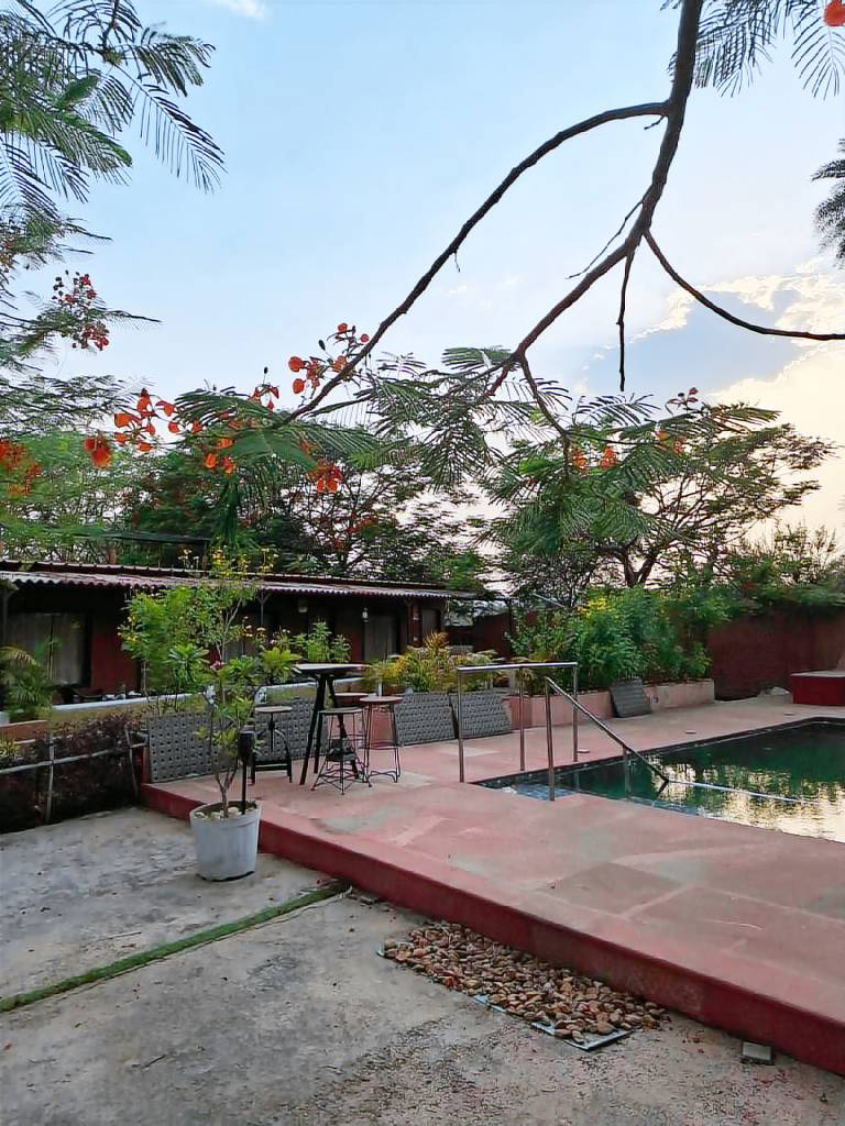 Farm with pool, garden & patio — photo 2