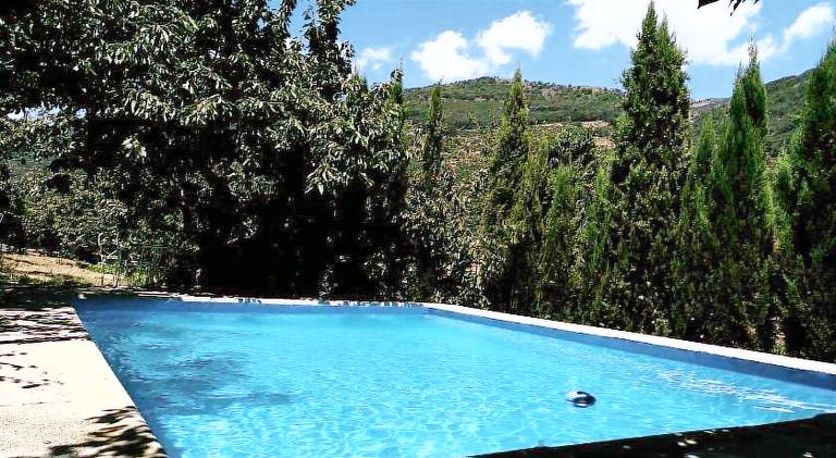 House with barbecue, private pool & terrace — photo 3