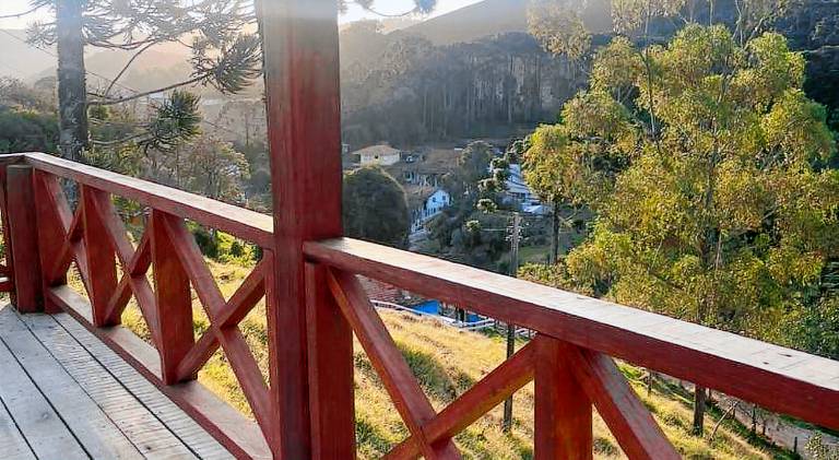Lovely lodge with hot tub & terrace | Dogs allowed — photo 3