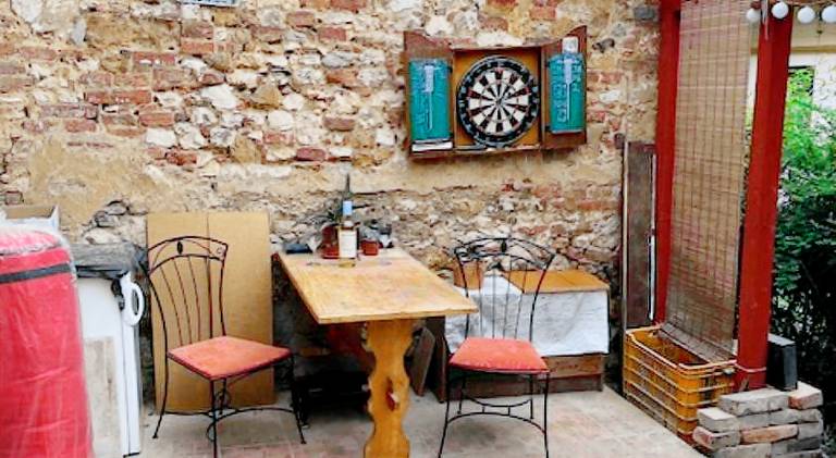 Rental apartment with yard in Pecs