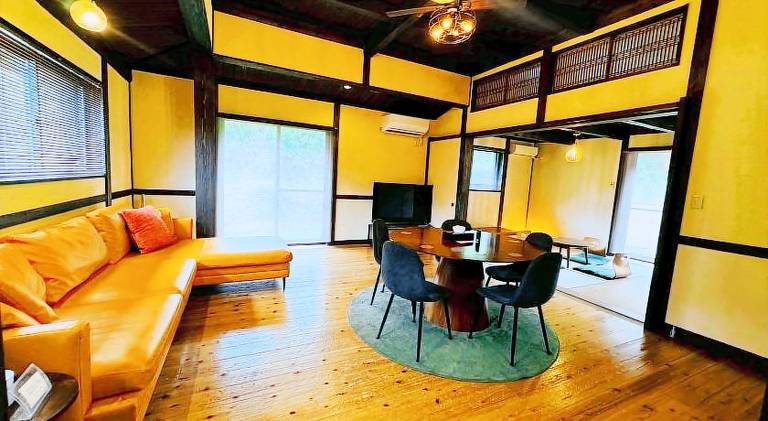 Vacation home with private pool, BBQ & sauna — photo 3