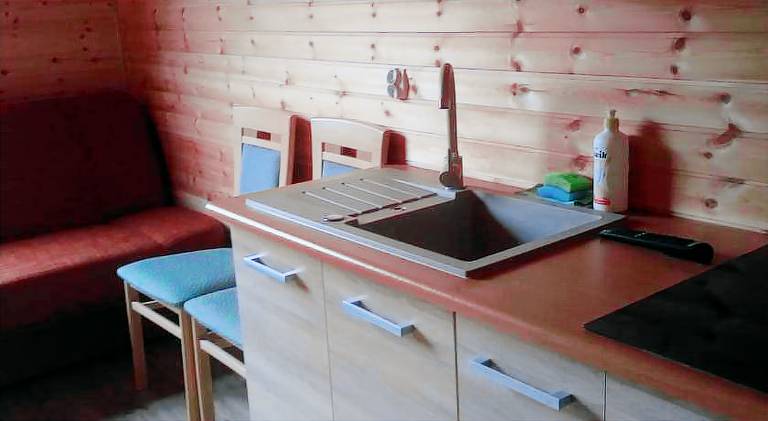 Lodge with barbecue & garden — photo 5