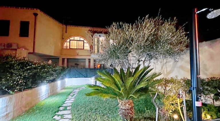 Vacation home with 2 rooms for 5 persons in Pula