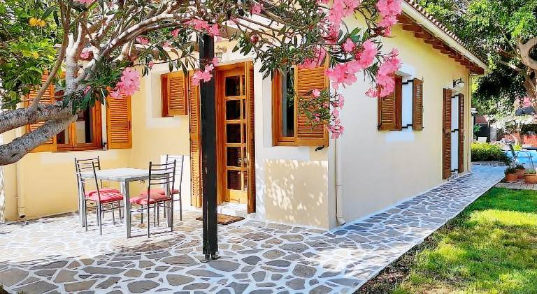 Fully equipped wonderful villa with garden, barbecue & patio | Suitable for remote work | Dogs allowed — photo 4