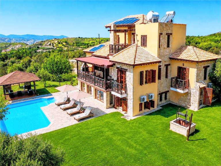 Villa Lysos