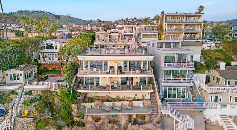 Villa | Close to the beach | Pet-friendly in Laguna Beach, CA