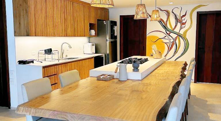 Vacation home with pool | Beach nearby | Pets allowed — photo 3