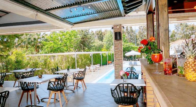 Nice holiday apartment with private pool, terrace & barbeque | Pet-friendly — photo 3