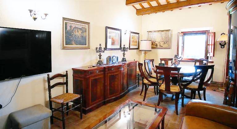 Fully equipped wonderful house with patio, hot tub & grill | Dogs allowed — photo 3