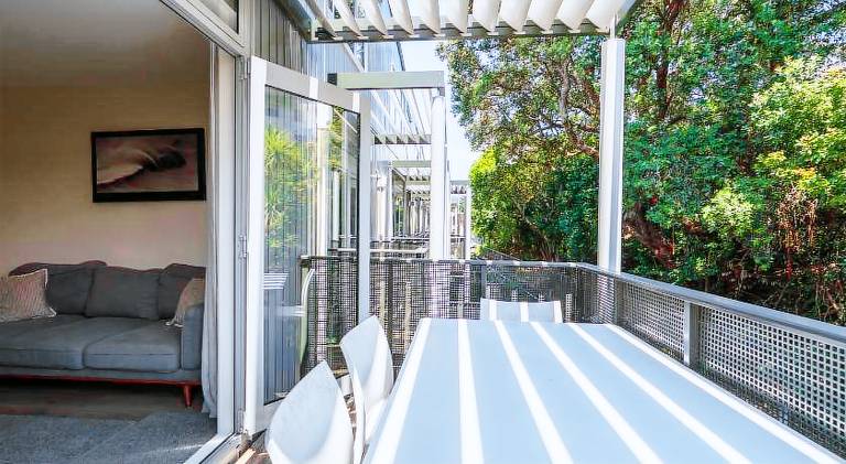 Spacious Home Near CBD SPA Pool Parking 3BR — photo 3