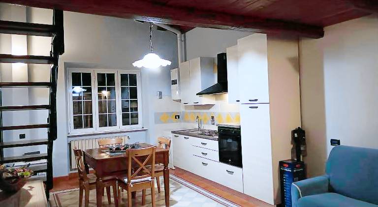 Rental apartment with patio — photo 2