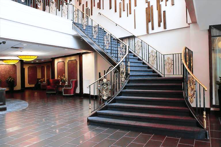 Royal Regency Hotel