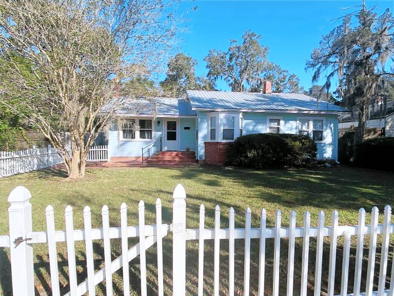 House Springhill
