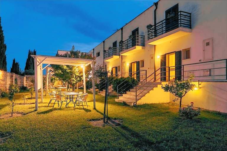 Casale  Lecce