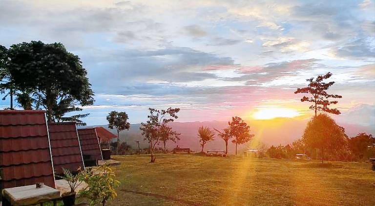 Bugo Camp, Glamping & Natural Activity in Munduk