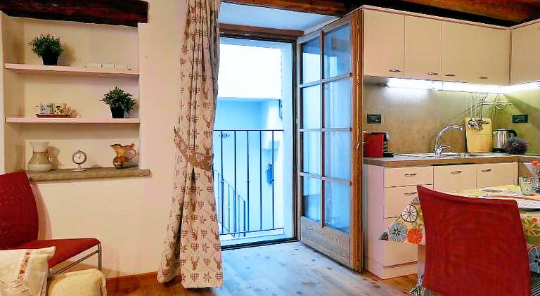 Apartment with 1 room for 4 persons — photo 4