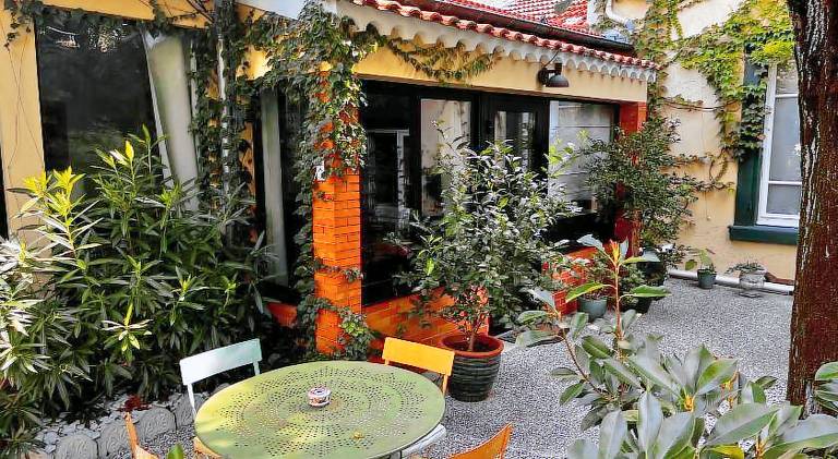 Pleasant rental apartment with garden & terrace | Dogs allowed in Bourg-les-Valence