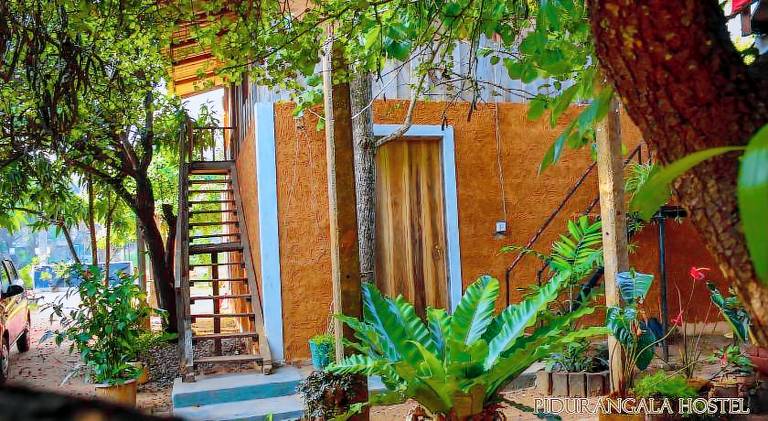 Pidurangala Hostel in Dambulla