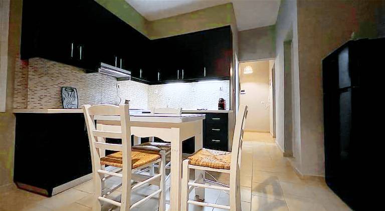 Rental apartment with patio & garden — photo 3