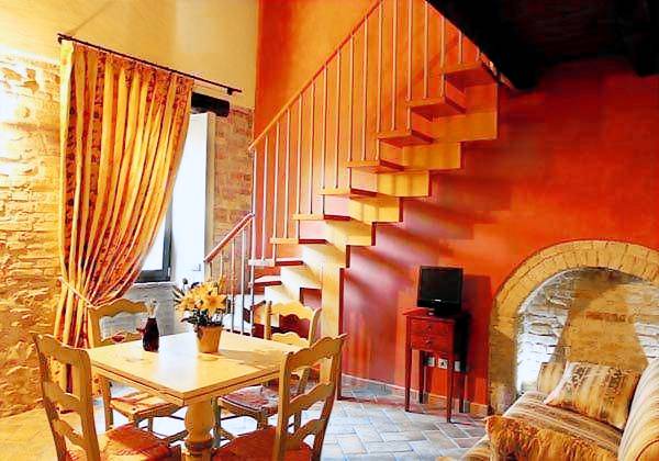 Family-oriented lovely serviced apartment with pool, sauna & yard | Dogs allowed — photo 4