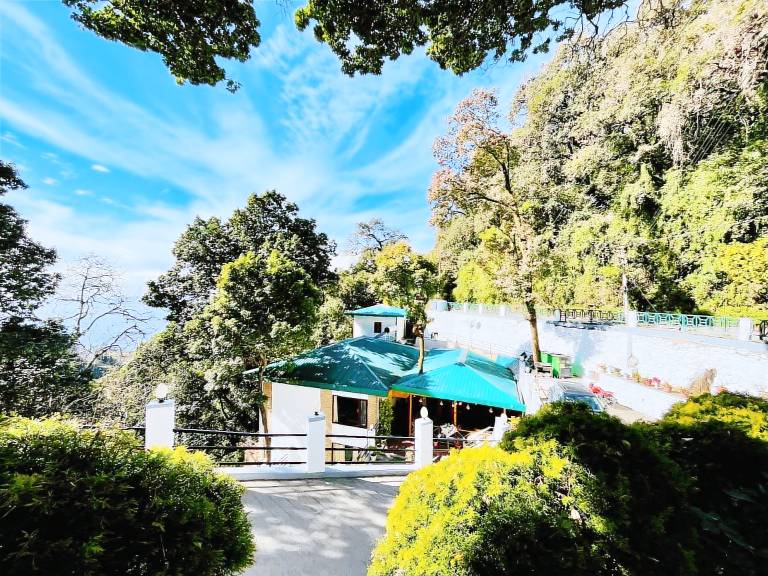 496 m² Villa