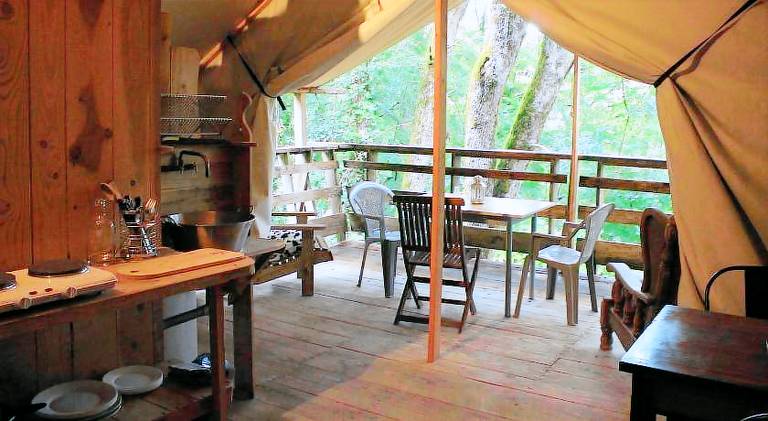 Wonderful tent with yard, patio & grill | Pets are welcome — photo 5