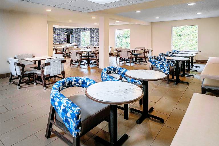 Clarion Pointe Beckley — photo 3