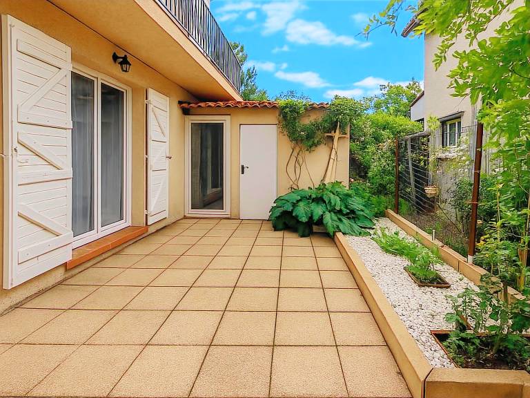 House for 6, 150m to the beach with terrace — photo 5