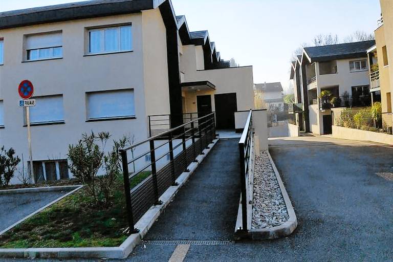 Fully equipped beautiful holiday apartment | Pets allowed in Chambéry