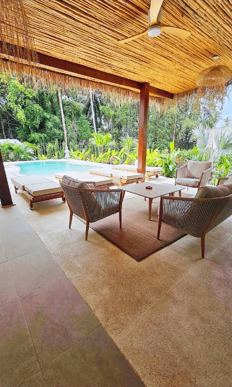 Fully equipped villa with patio, garden & private pool | Suitable for remote work | Pets allowed — photo 3