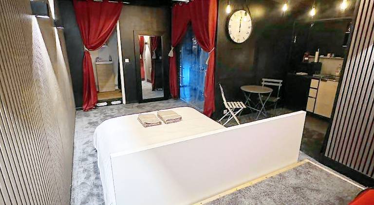 Cocon Jacuzzi et cinema 4K B — photo 4