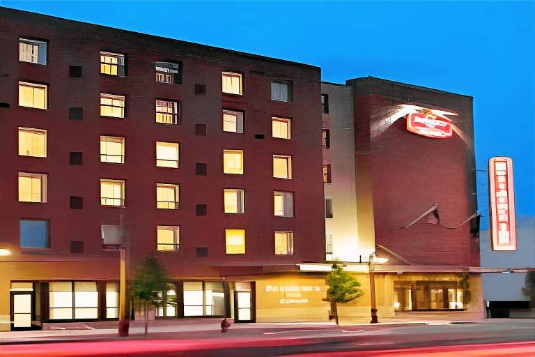 Residence Inn by Marriott Louisville Downtown in Kent, IN