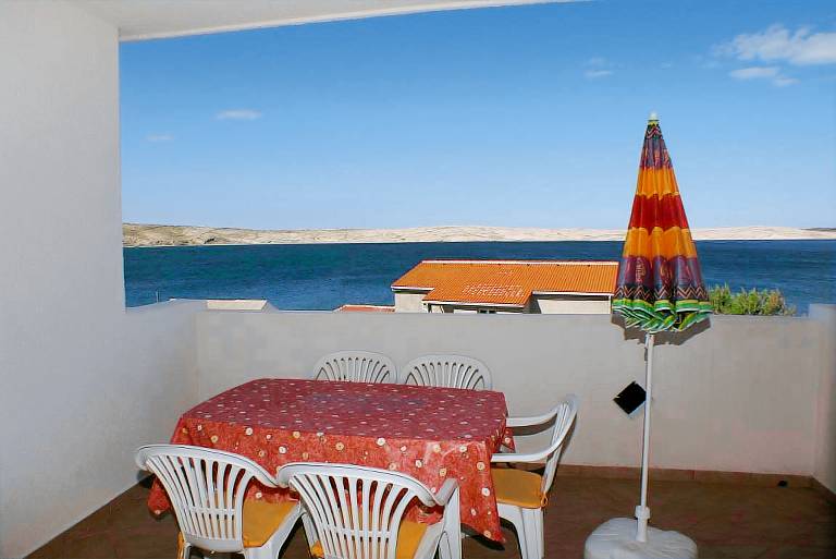 One bedroom apartment near beach Kustići, Pag (A-4087-f) in Senj
